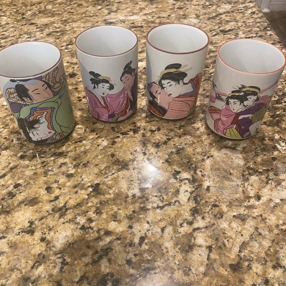 Traditional Japanese Ceramic Mug Set - Picture 1 of 8